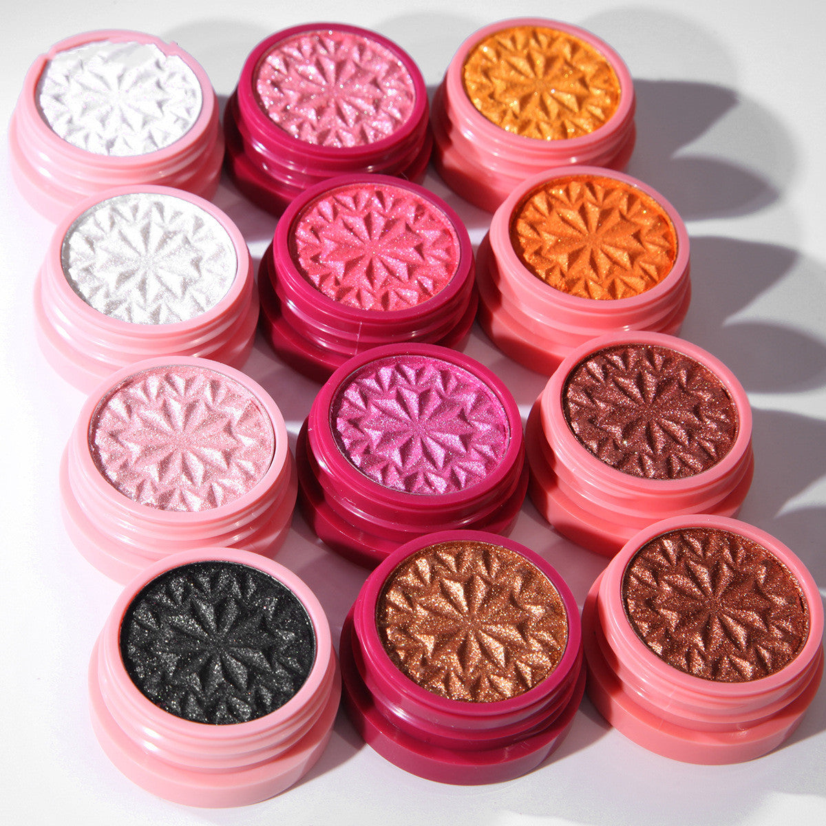 12-color pearlescent eyeshadow set with delicate texture.